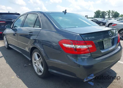 2013 Mercedes-Benz E 350 4Matic z USA, uszkodzony, nr VIN WDDHF8JB2DA718008